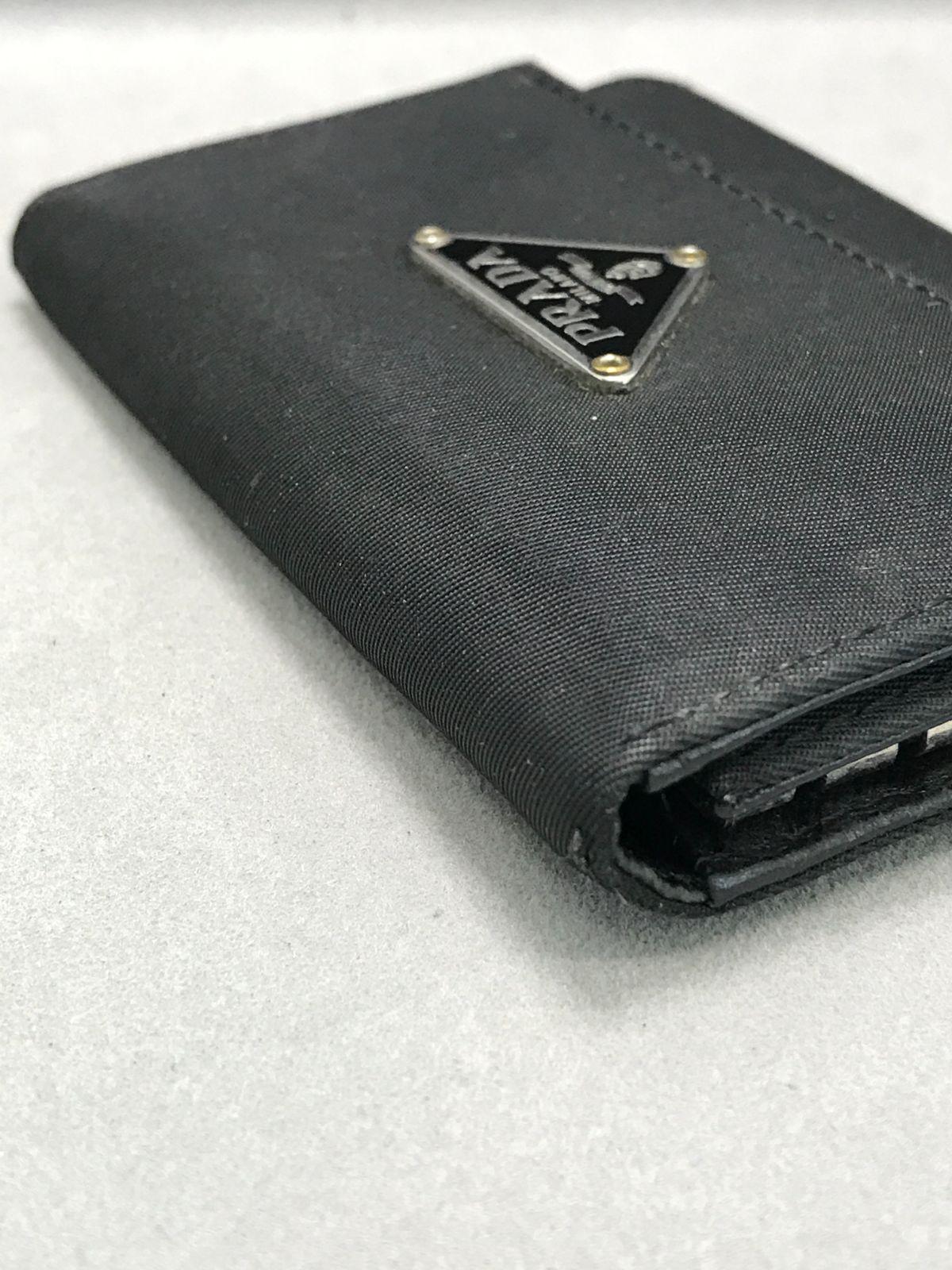 PRADA プラダ 6連キーケース テスートナイロン 三角ロゴ ブラック系