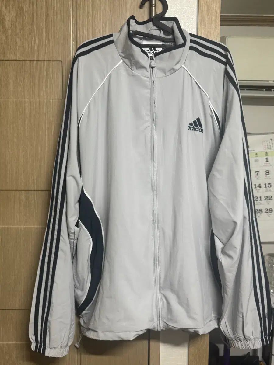 アディダス チームガイスト アディカラー トラックジャージ XXXL 11,203円
