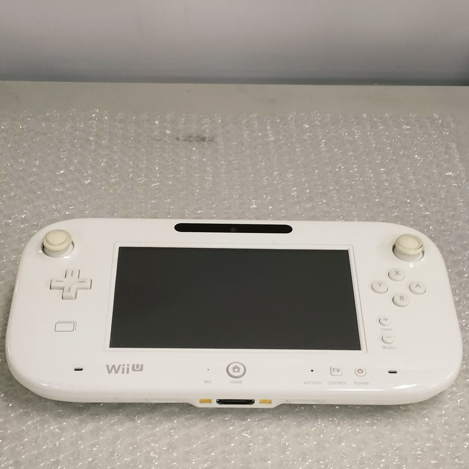 D12902】（現状品）任天堂 WiiU 本体 シロ すぐに遊べるセット ソフト5