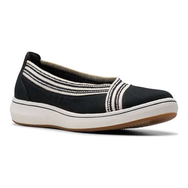 クラークス レディース シューズ サンダル Clarks Cloudsteppers BreezeSky Air WomenslipOn Shoes Black ブラック