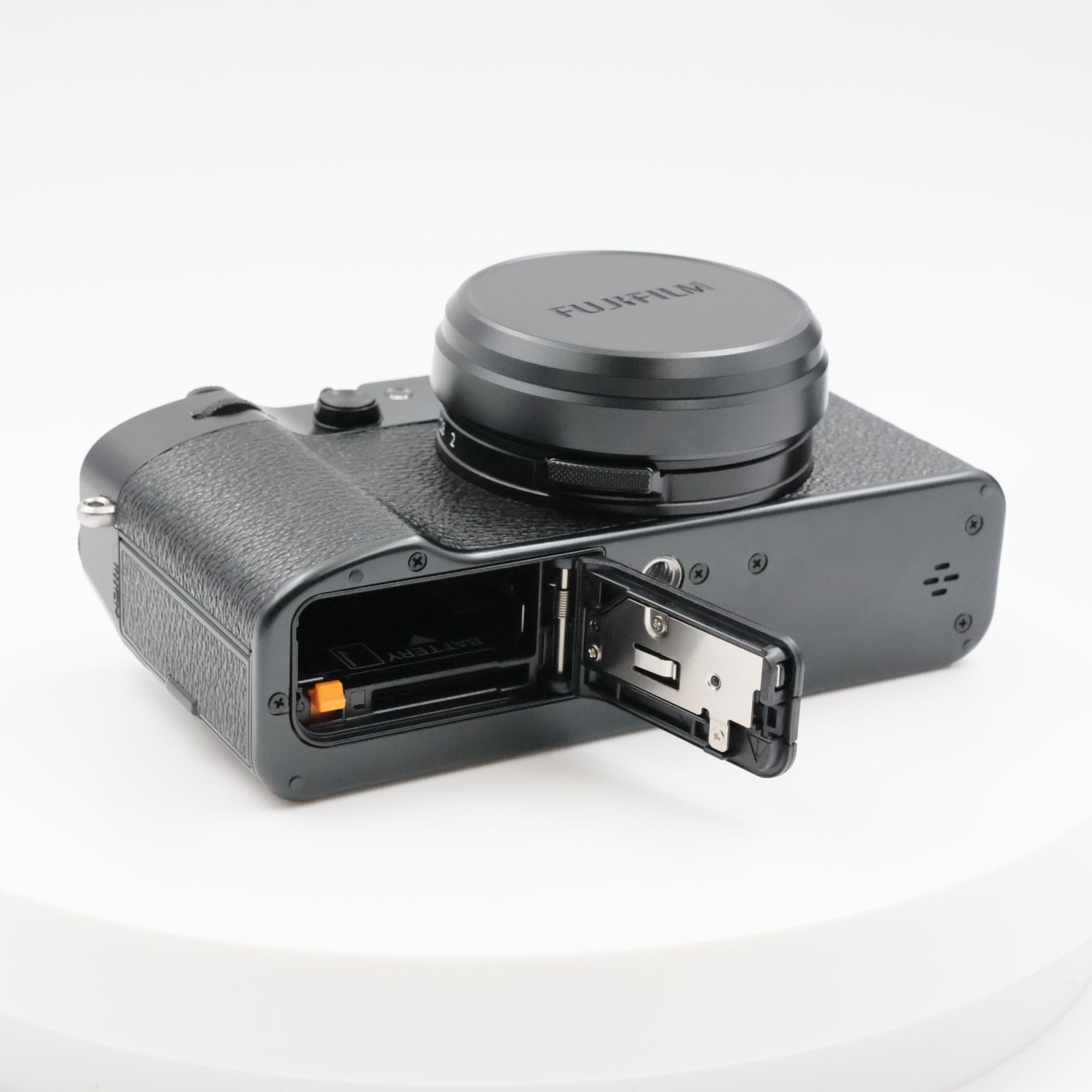 美品 シャッター回数700回 Fujifilm X100Ⅵ ブラック □シャッター数700枚！新品同様□ FUJIFILM X100Ⅵ ブラック デジタル
