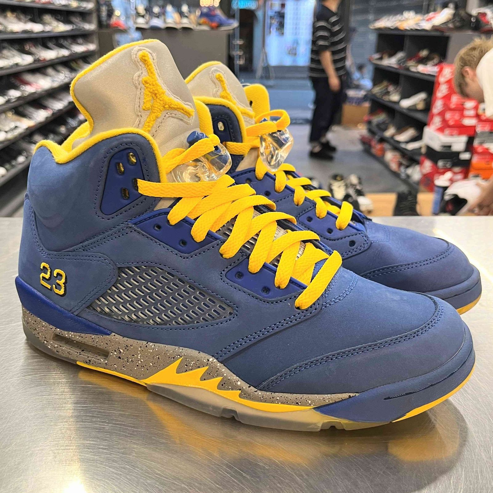 US9】 AIR JORDAN 5 RETRO LANEY JSP CD2720-400 【中古】 箱有 - メルカリ
