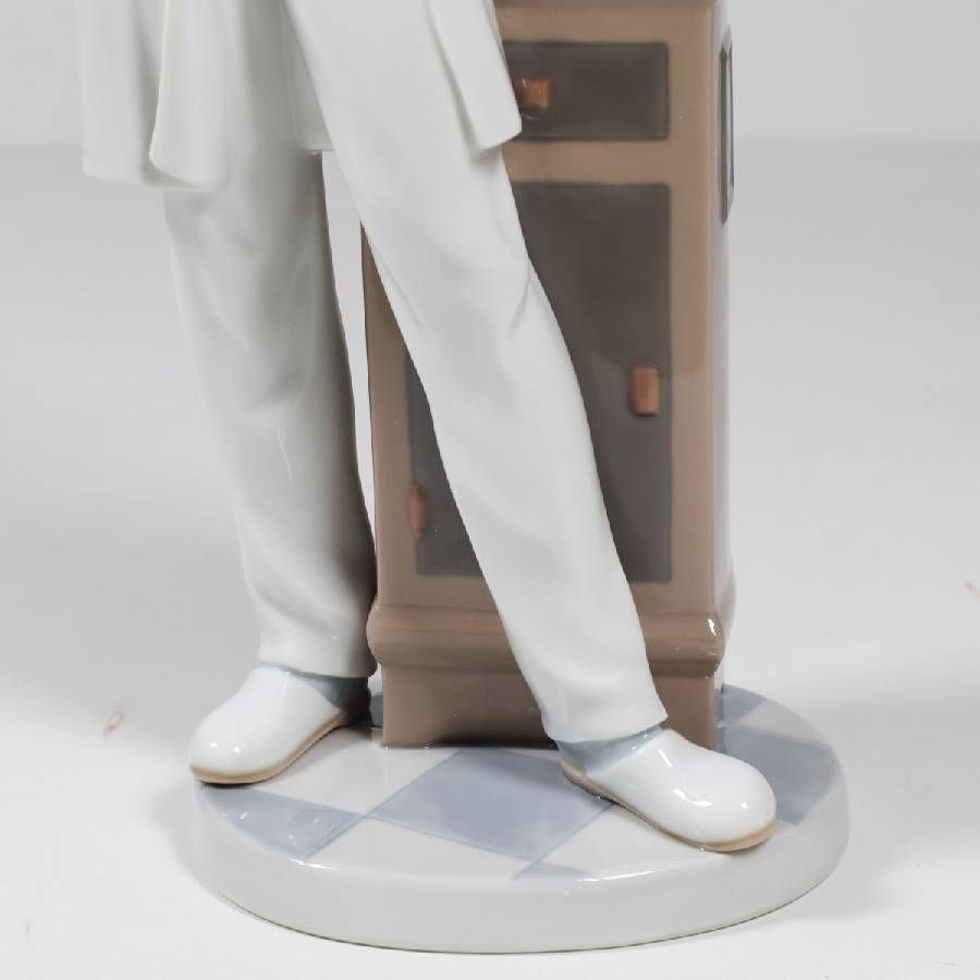 美品！】 リヤドロ Lladró フィギュリン 34cm 素敵なドクター THE