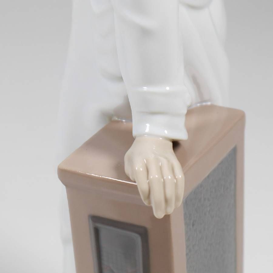美品！】 リヤドロ Lladró フィギュリン 34cm 素敵なドクター THE