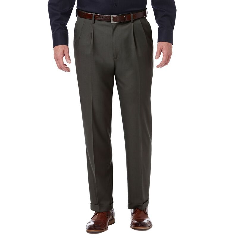 ハガー メンズ ボトムス カジュアルパンツ プリーツ Men s HaggarR Premium Comfort ExpandableWaist ClassicFit Stretch Pleatedress Pants Charcoal チャコール