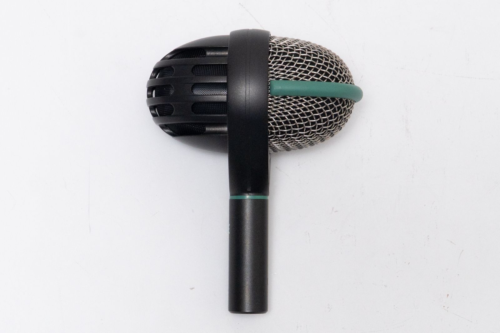 used】AKG / D112【GIB横浜】ダイナミックマイク - メルカリ