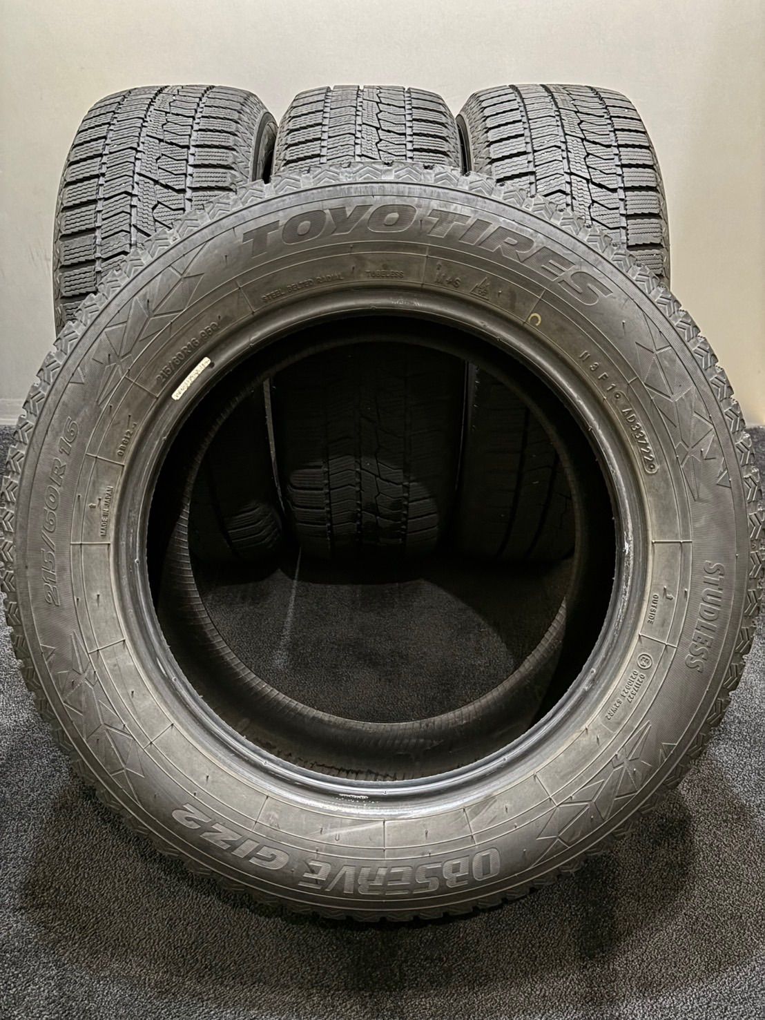 ☆215/60R16 TOYO/OBSERVE GIZ2 22年製 スタッドレス 4本 クラウン CX