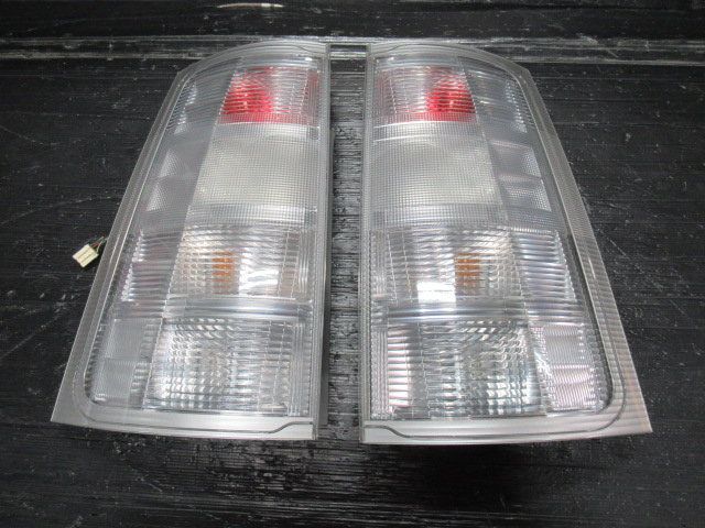 トヨタ 80 P8 NCP81G NCP85G シエンタ 前期 純正オプション 左右