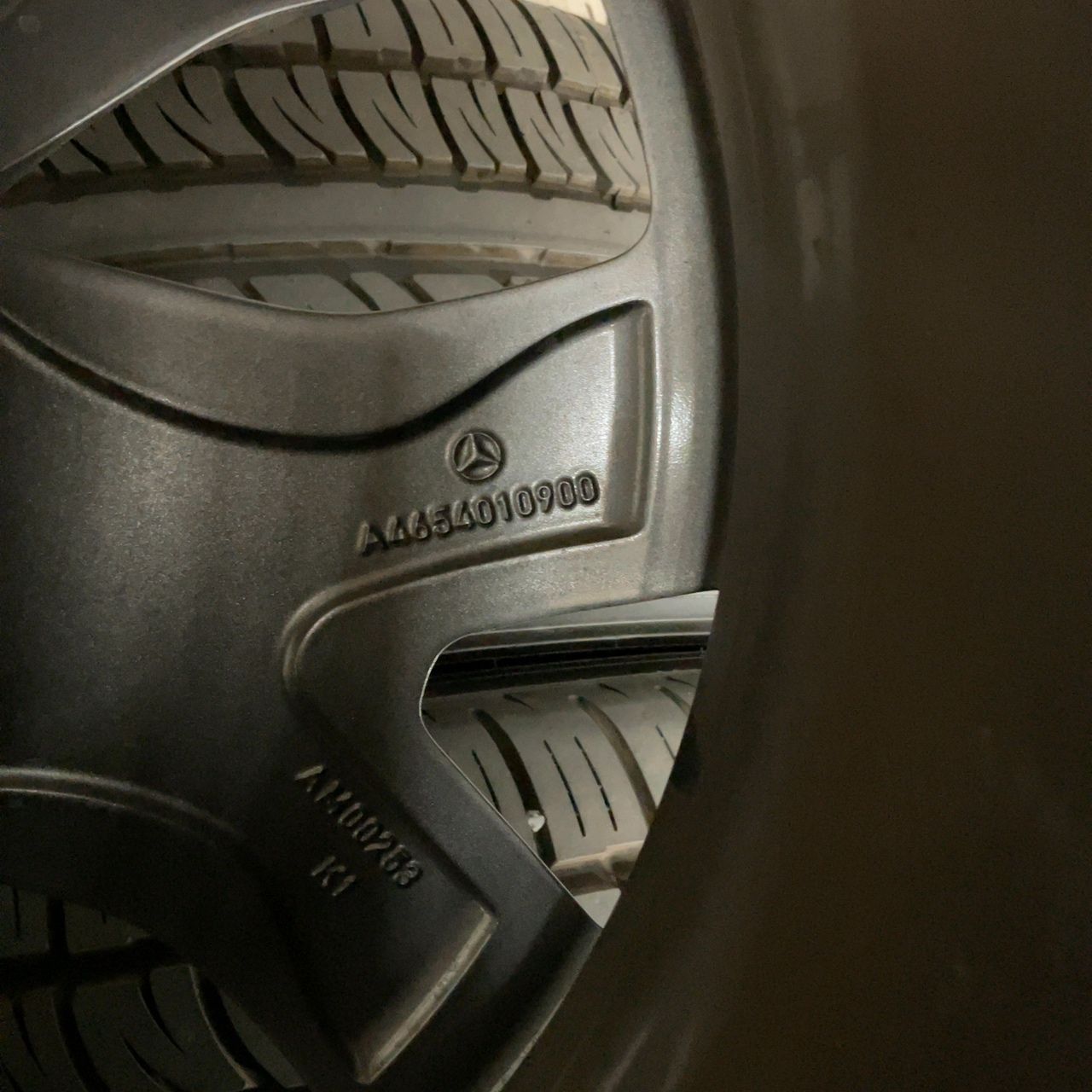 メルセデス・ベンツ Gクラス 純正 AMG 20インチ PIRELLI 275/50R20