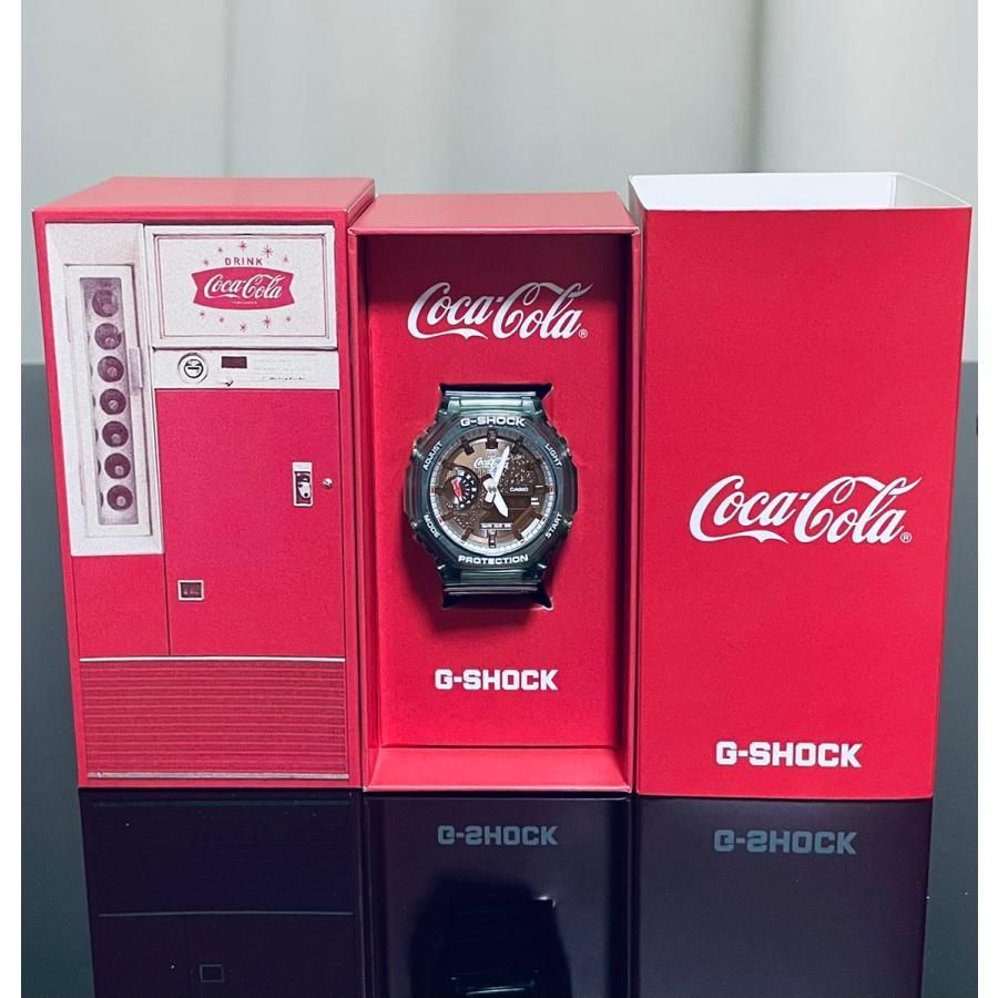 【新品】コカ・コ―ラ コラボレーションモデル　GA-2100CC-3AJR　ANALOG-DIGITAL 2100 Series　140周年記念 特別仕様 腕時計 Coca-Cola 32,087円