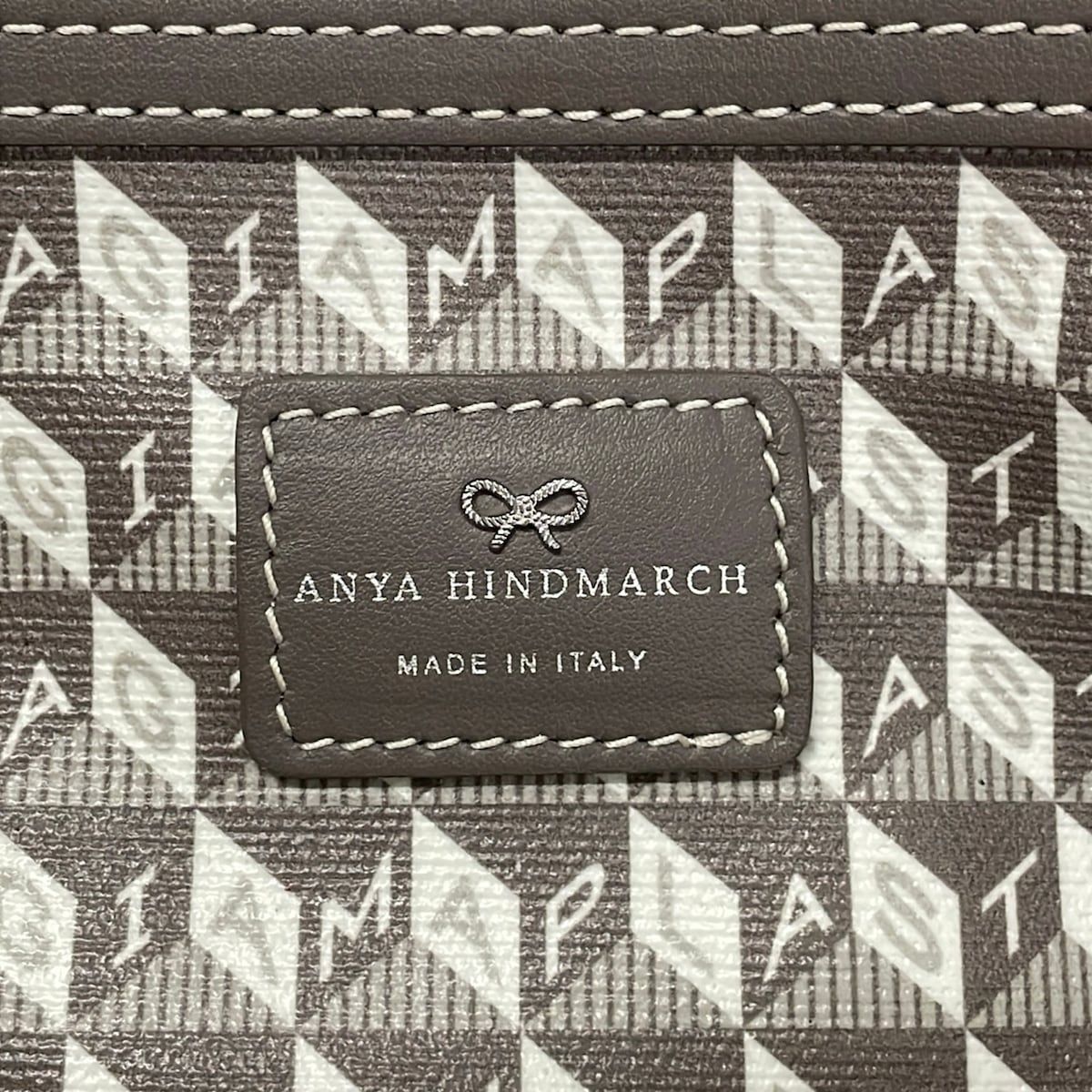 Anya Hindmarch(アニヤハインドマーチ) ショルダーバッグ - 169462 