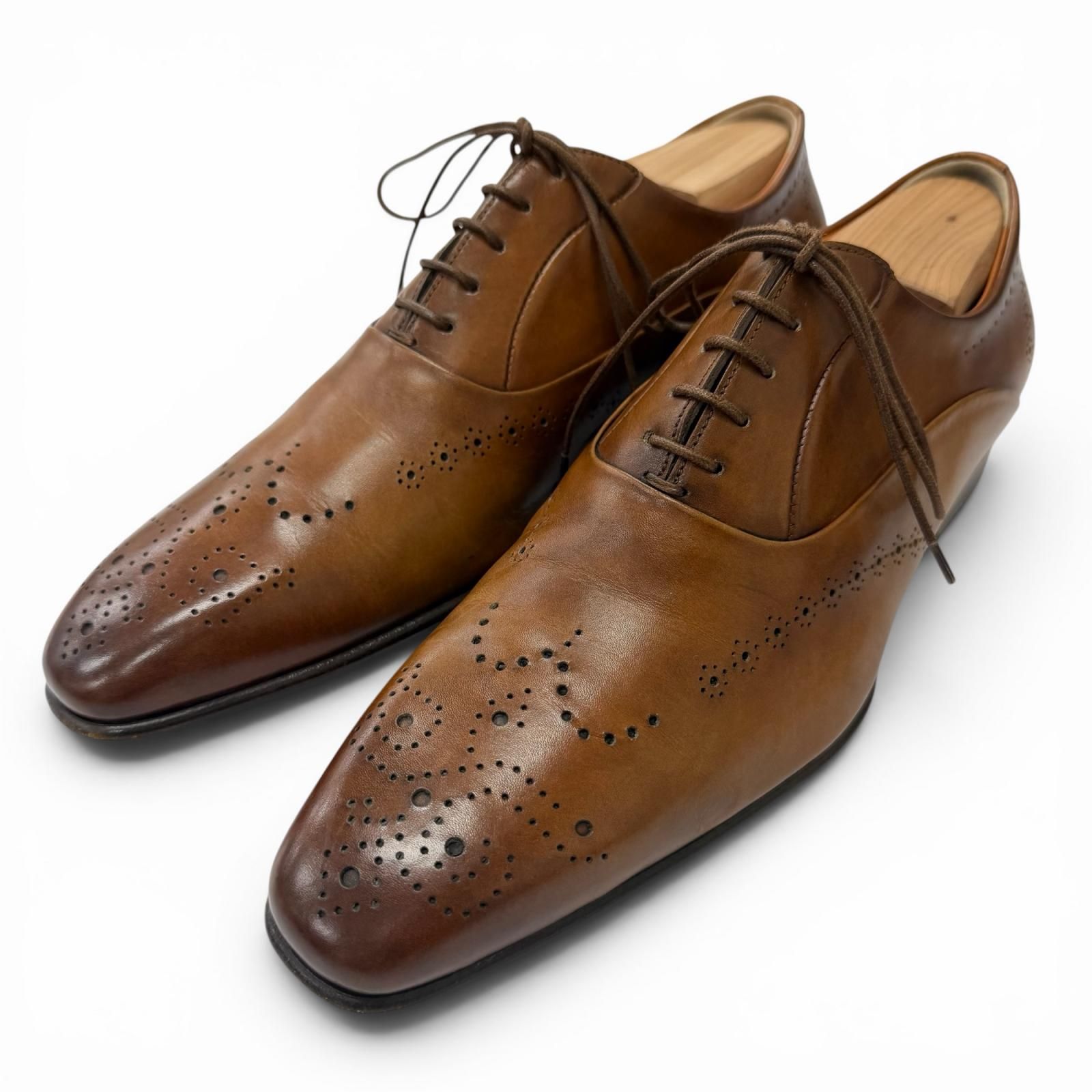 ドンドン見直し】美品□Santoni サントーニ レザー メダリオン ドンドン見直し】美品□Santoni サントーニ レザー メダリオン