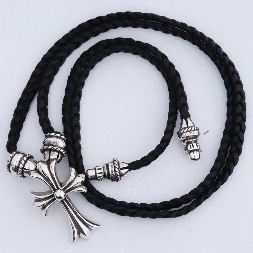 CHROME HEARTS クリンプトCHクロスペンダント スモール ブラックレザーブレイド シルバー