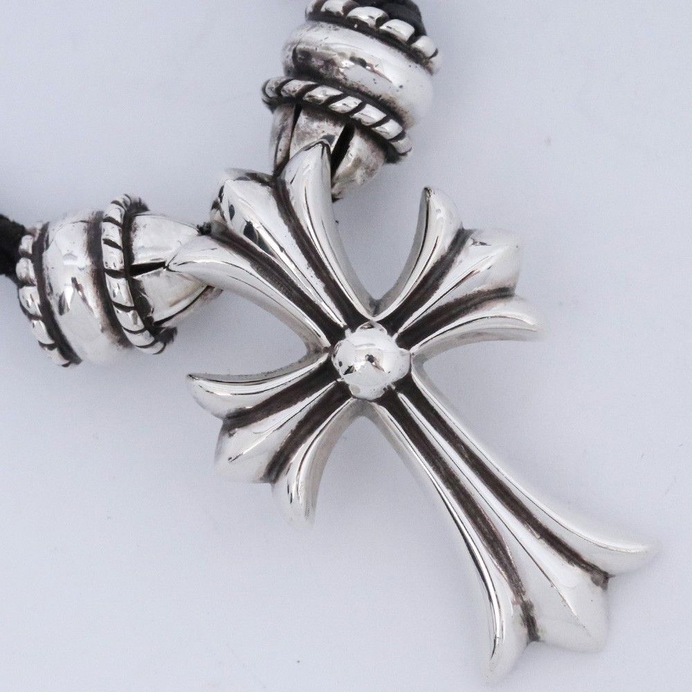 CHROME HEARTS クリンプトCHクロスペンダント スモール ブラックレザー 