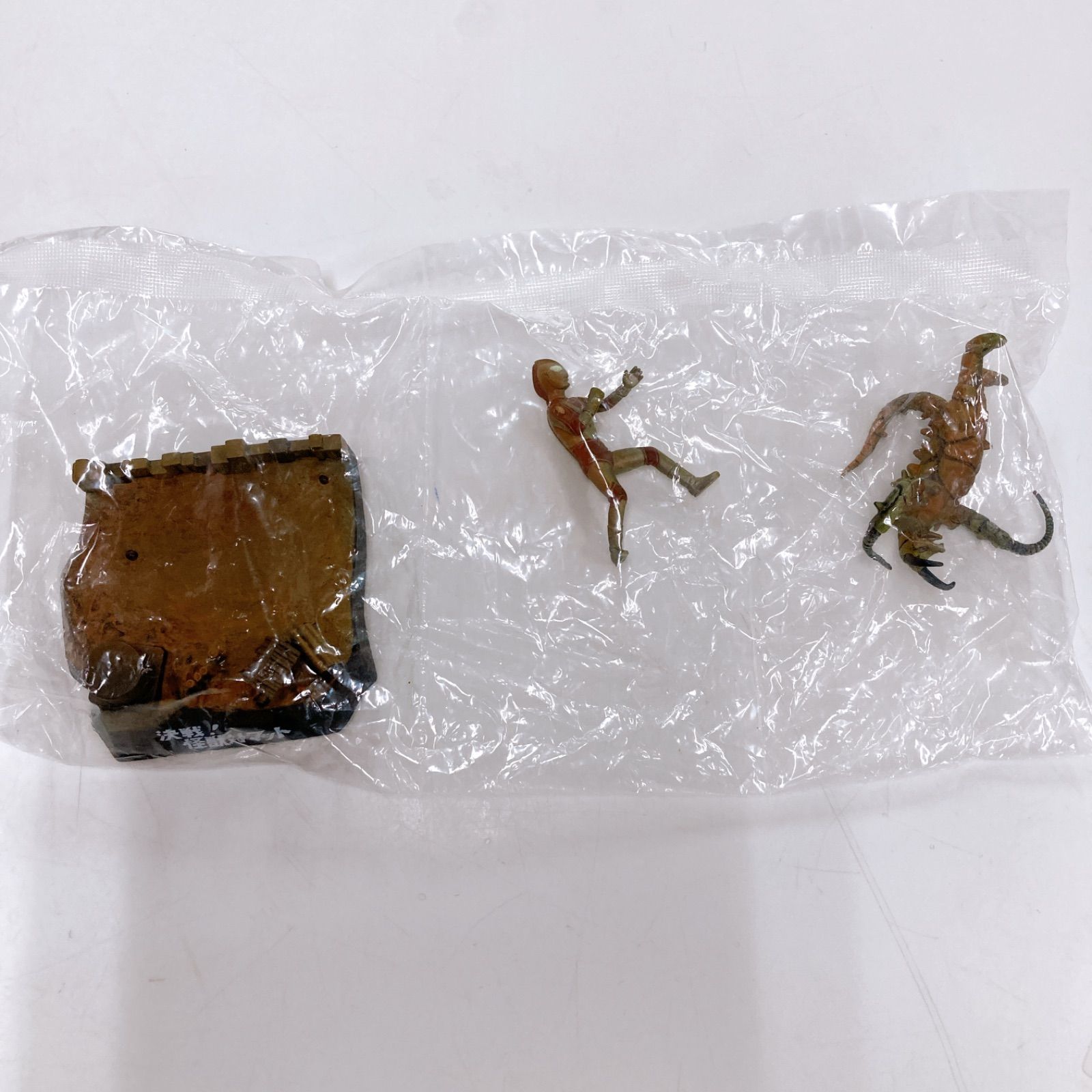 未使用・内袋未開封　ウルトラ怪獣戯画　ウルトラ兄弟激闘史Ⅱ 決戦!怪獣対マット　帰ってきたウルトラマン グドン　夕焼け　フィギュア　バンダイ　2006年