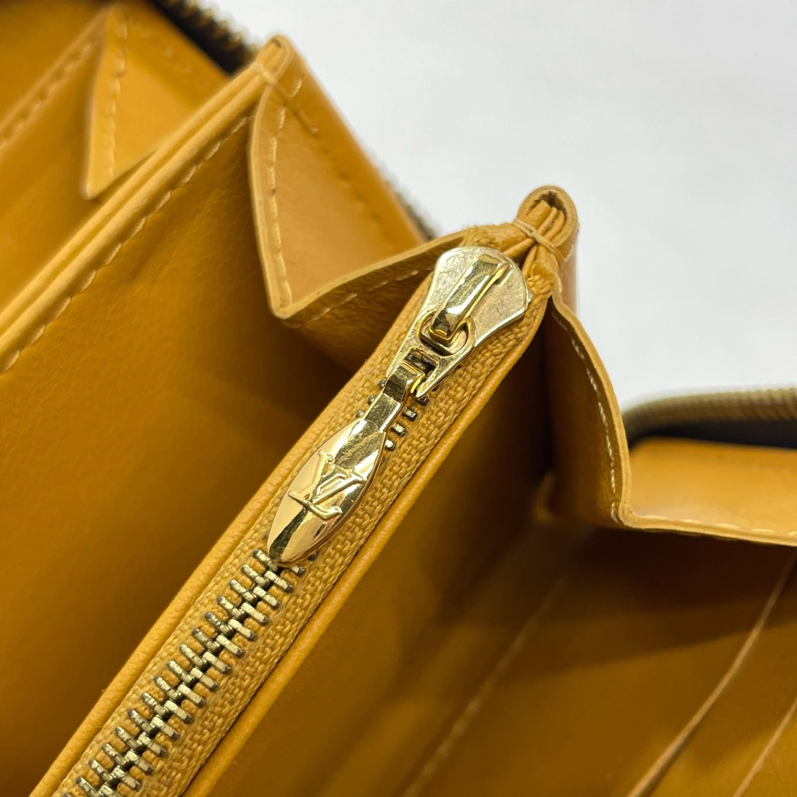 ルイヴィトン LOUIS VUITTON 長財布 モノグラム ヴェルニ ジッピーウォレット ラウンドファスナー M91733 イエロー 中古】LOUIS VUITTON | ルイ・ヴィトン ジッピーウォレット モノグラム