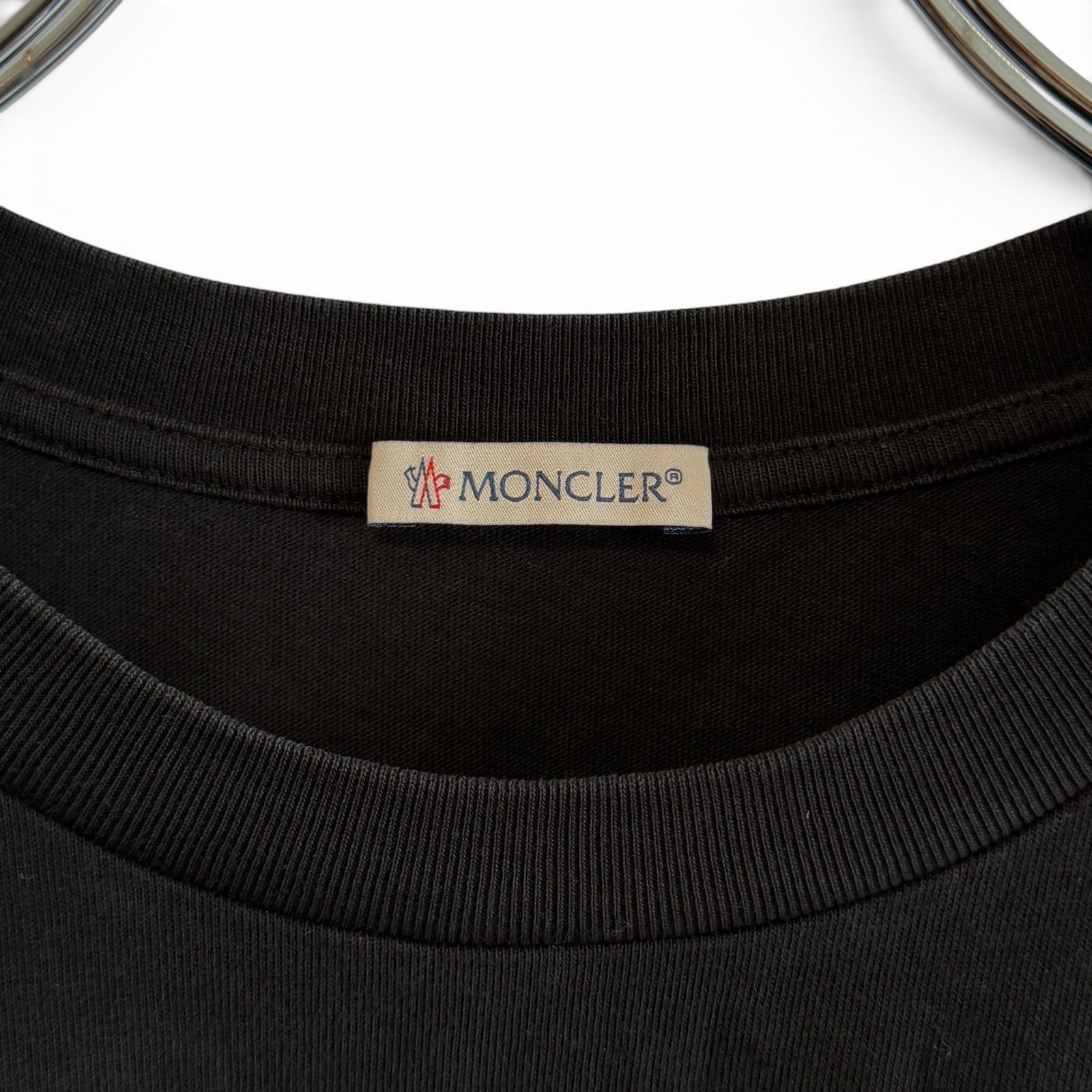メンズ MONCLER モンクレール 現行 Tシャツ 半袖 モノグラムパッチ 肩ロゴ