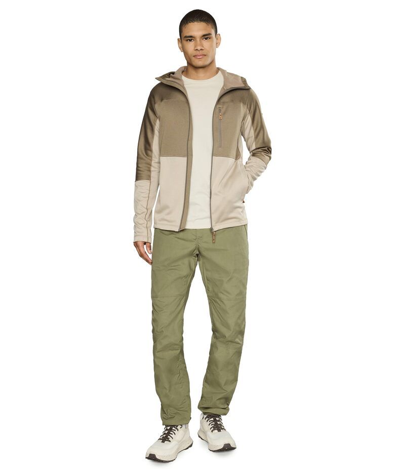 フェールラーベン メンズ ボトムス カジュアルパンツ Fjallraven Vardag Trousers Green グリーン フェールラーベン メンズ ボトムス カジュアルパンツ Fjallraven Vardag Trousers Green グリーン