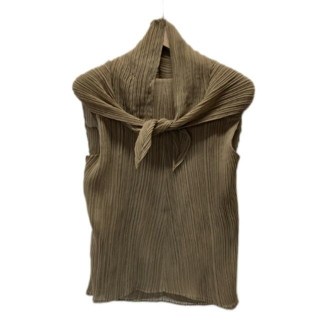 【中古】 ISSEY MIYAKE FETE カットソー ノースリーブ トップス プリーツ ショールカラー 無地 日本製 ドメスティック 古着 /2495