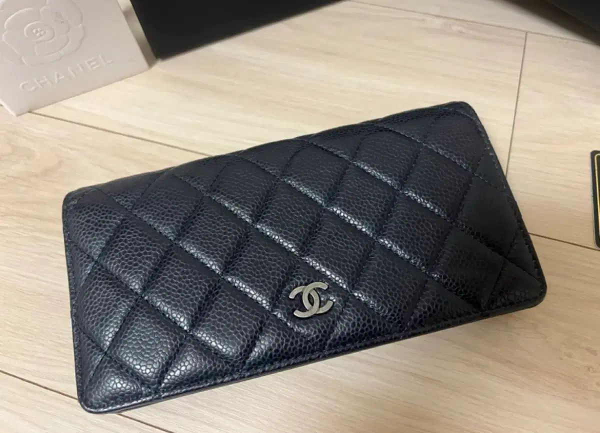 CHANEL キャビア 長財布
