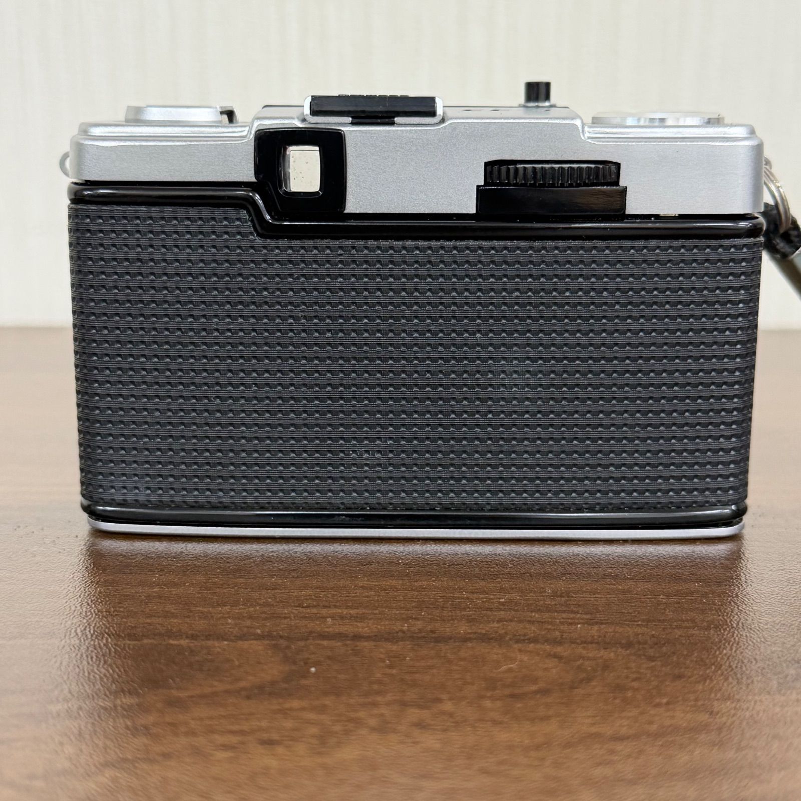 ジャンク品】OLYMPUS-PEN EE-3 フィルムカメラ - メルカリ