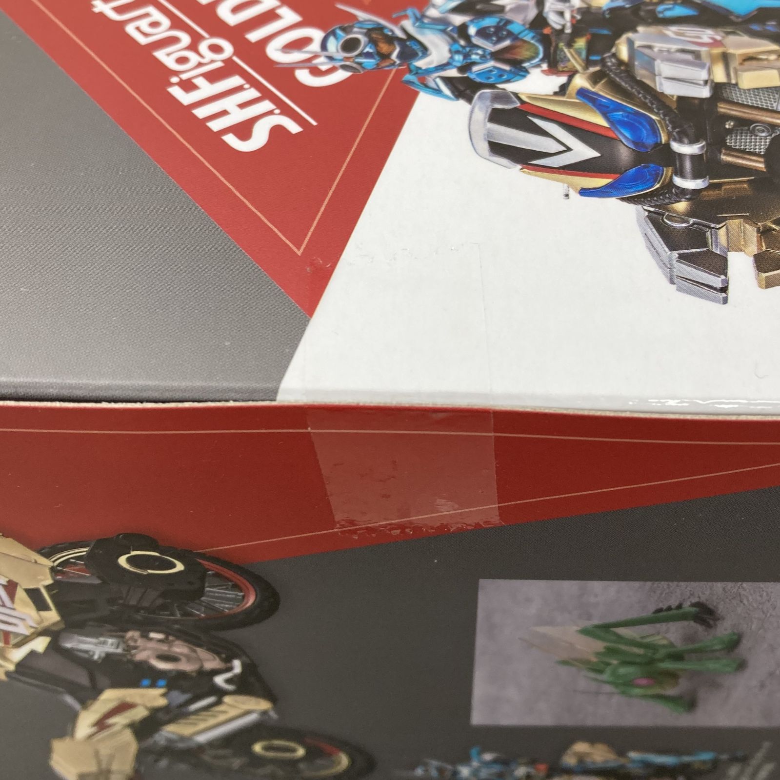 29. 【店舗併売品】 S.H.Figuarts 仮面ライダーガッチャード ゴルド 