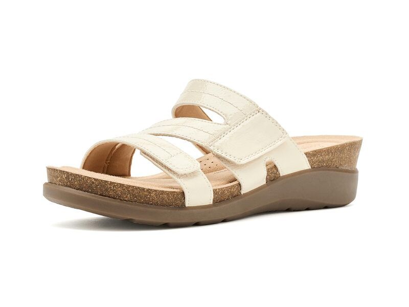 クラークス レディース シューズ ヒール Clarks Calenne Holly Cream Patent Synthetic クリーム