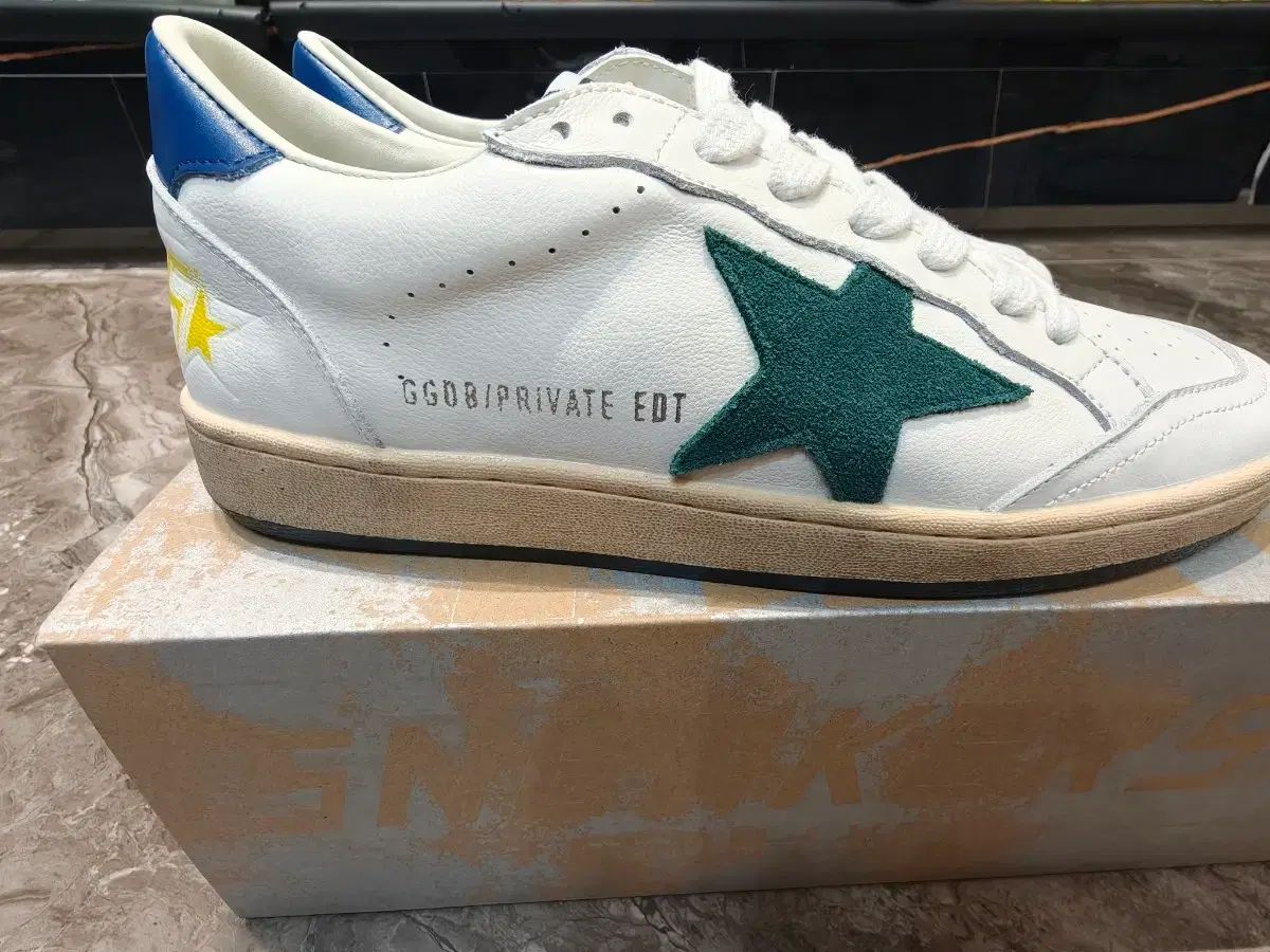 GOLDEN GOOSE ゴールデングース ボールスター 白 緑スター ブルーヒール ロートップ 270 19,178円