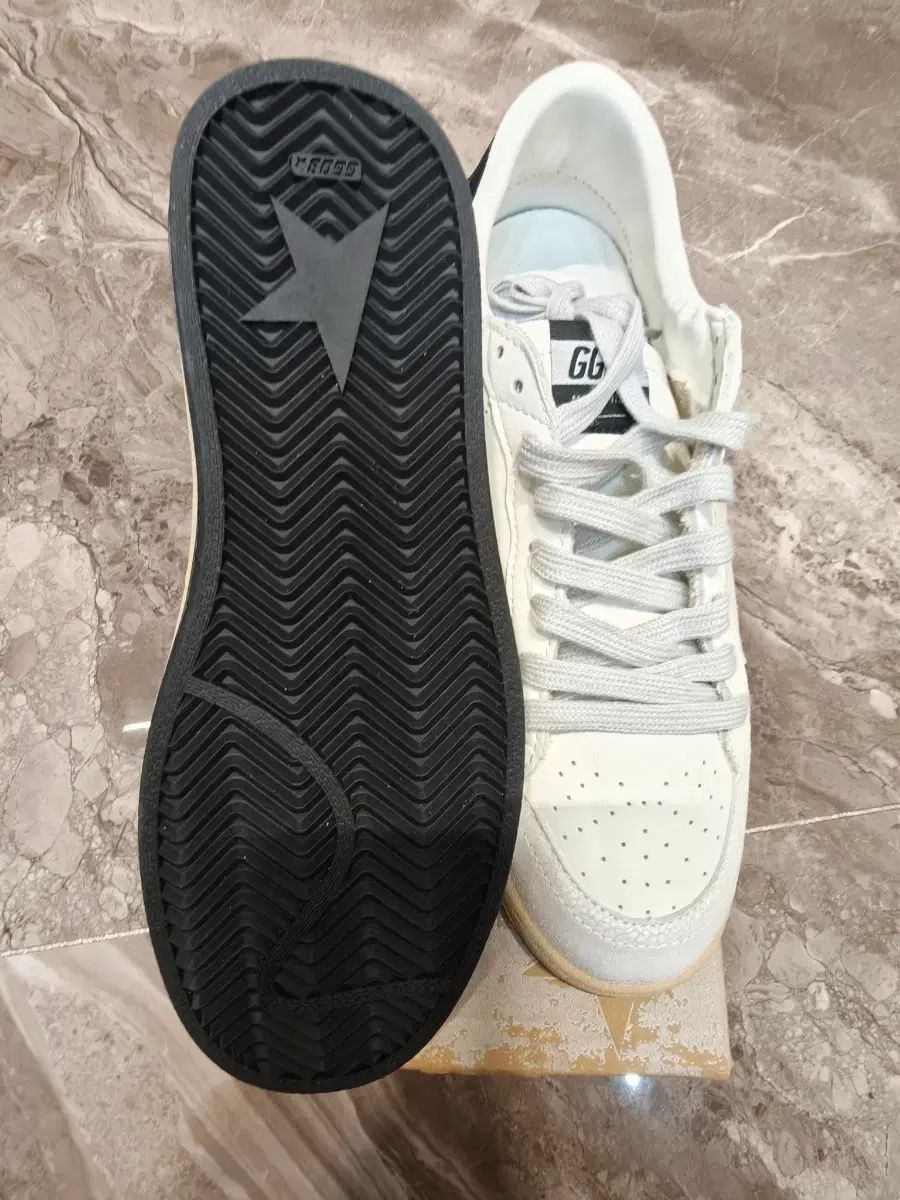 GOLDEN GOOSE ゴールデングース ボールスター オールホワイト グレー スター ロートップ