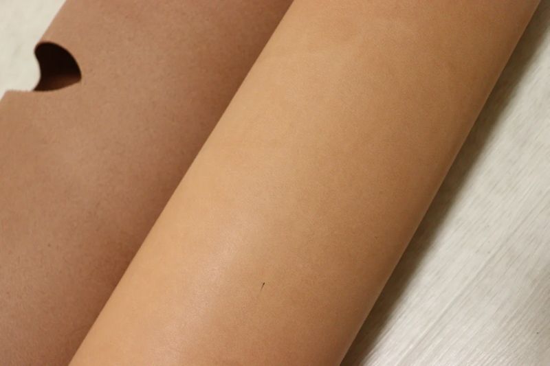 TAN 168ds ヌメ革 牛革 バングラデシュ レザー 素上げ はぎれ 一枚革 レザークラフト 革 皮 本革 diy 生地 材料