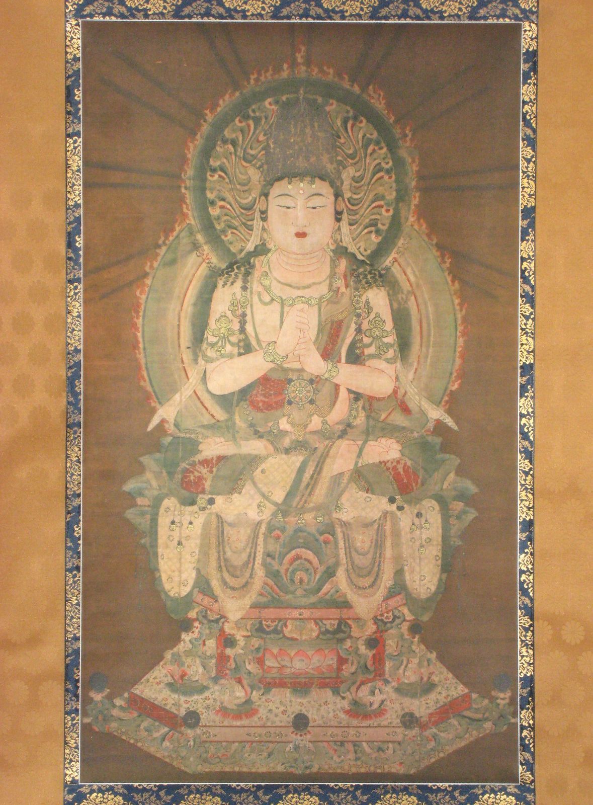 美品 掛け軸 金剛寺 紺紙 大日如来像 木版画 太巻き付 限定品 掛け軸 掛軸 大日如来像 (金剛界) 根津美術館蔵 重要文化財 (複製) 共