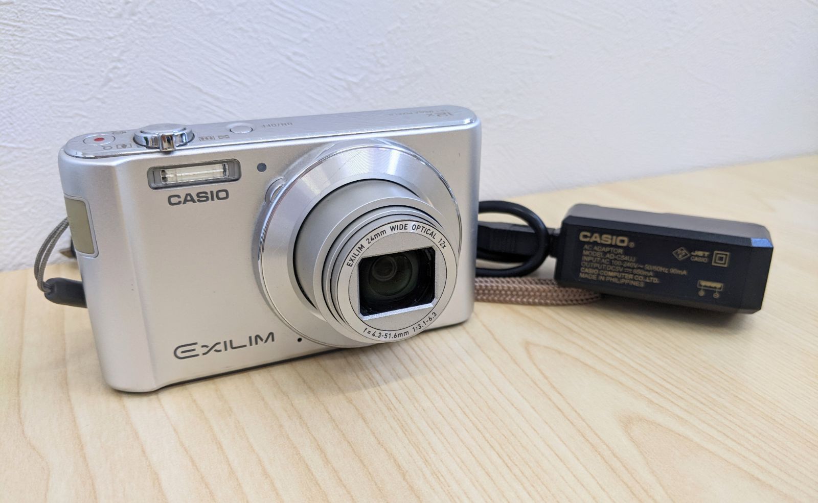 C【中古品】CASIO カシオ EXILIM エクシリム EX-ZS180 シルバー I→C