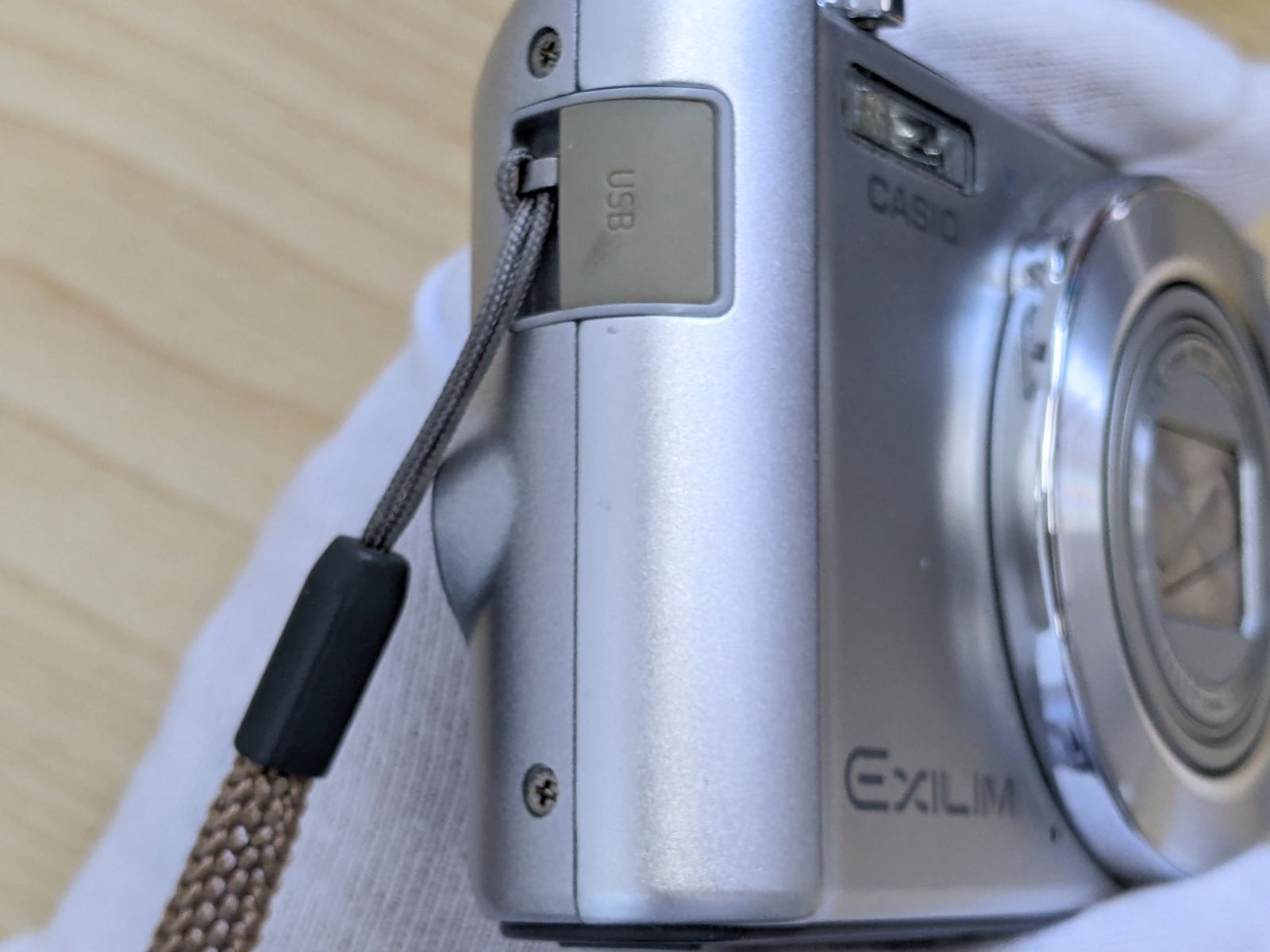 C【中古品】CASIO カシオ EXILIM エクシリム EX-ZS180 シルバー I→C
