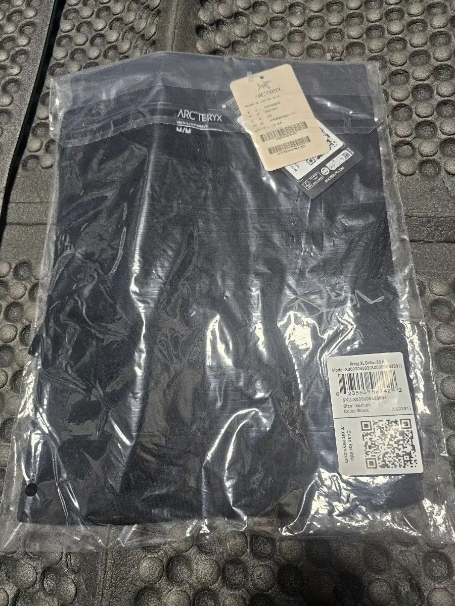 ARC'TERYX アークテリクス Kragg SL ブラック 半袖T M 新品