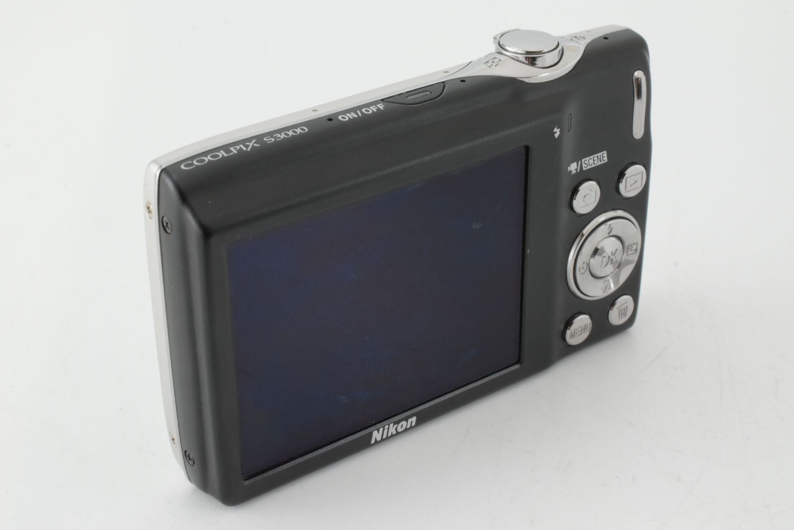Nikon Coolpix S3000 Silver 12.0 MP Wide 4x Optical Zoom ニコン