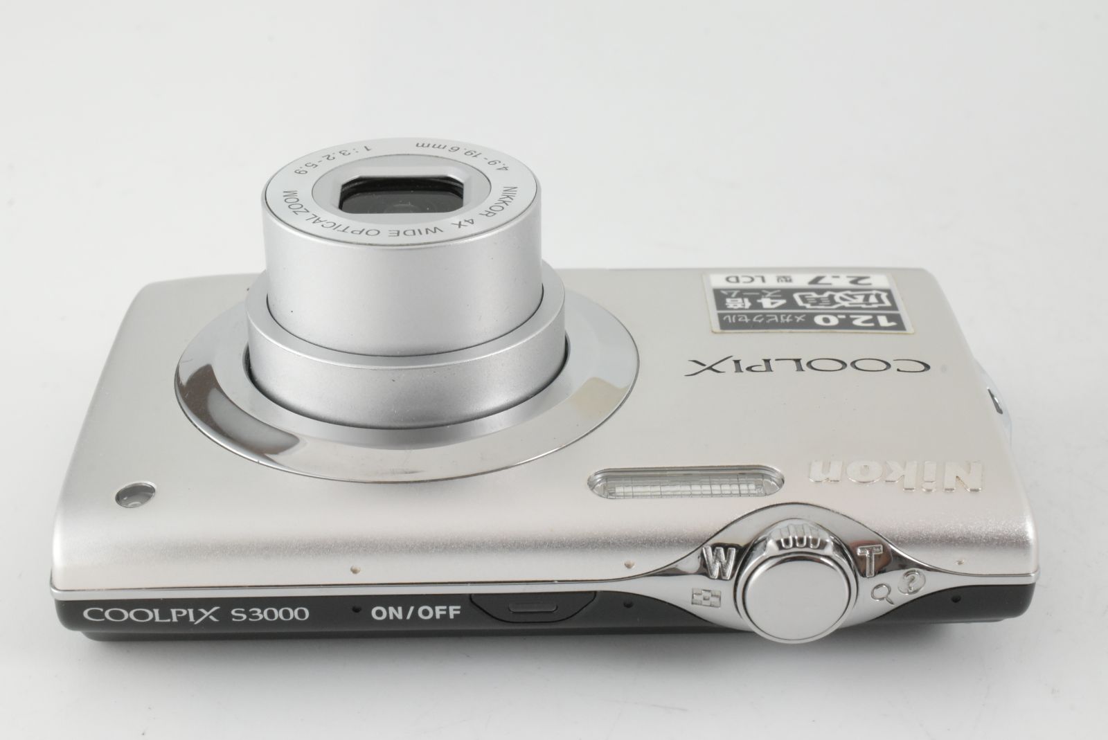 Nikon Coolpix S3000 Silver 12.0 MP Wide 4x Optical Zoom ニコン