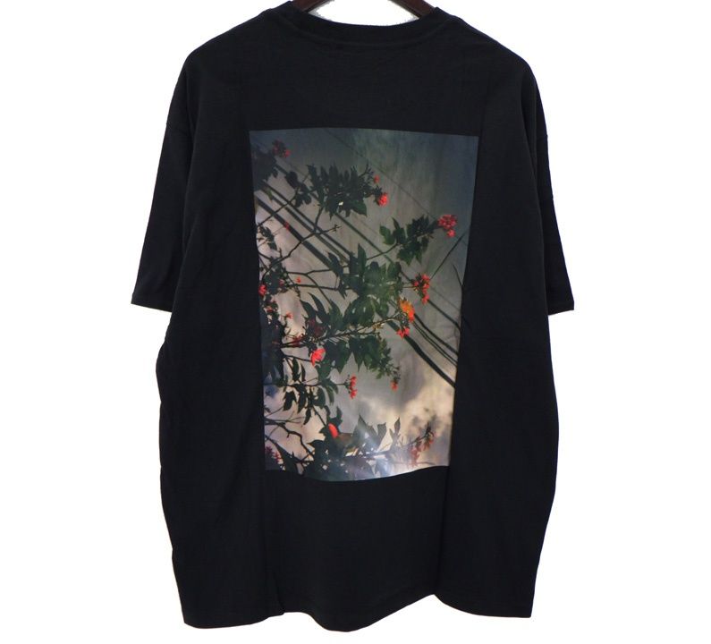 フィアオブゴッド エッセンシャルズ FEAR OF GOD ESSENTIALS バック フラワー プリント 半袖 Tシャツ 50467