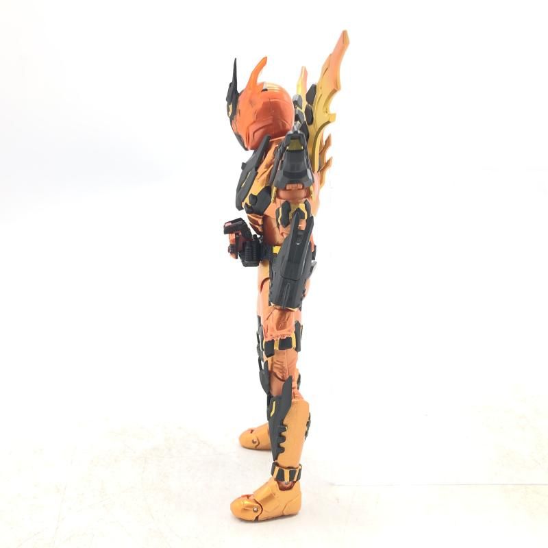中古】開封)S.H.Figuarts 仮面ライダークローズマグマ[69] - メルカリ