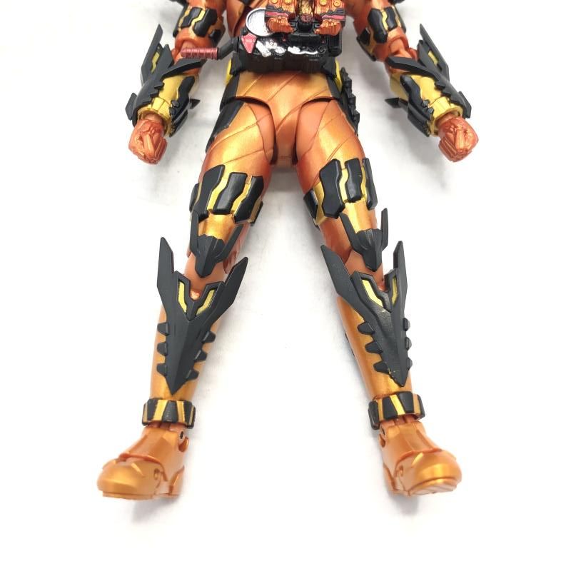 中古】開封)S.H.Figuarts 仮面ライダークローズマグマ[69] - メルカリ