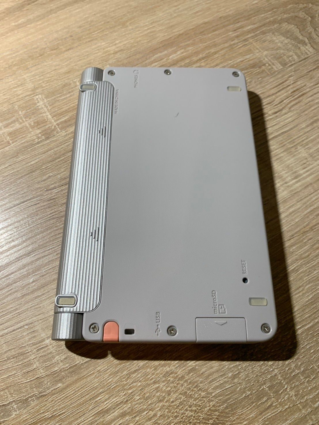 0820 Casio EX-word XD-SR9800 ホワイト 動作確認済み 美品【ネ