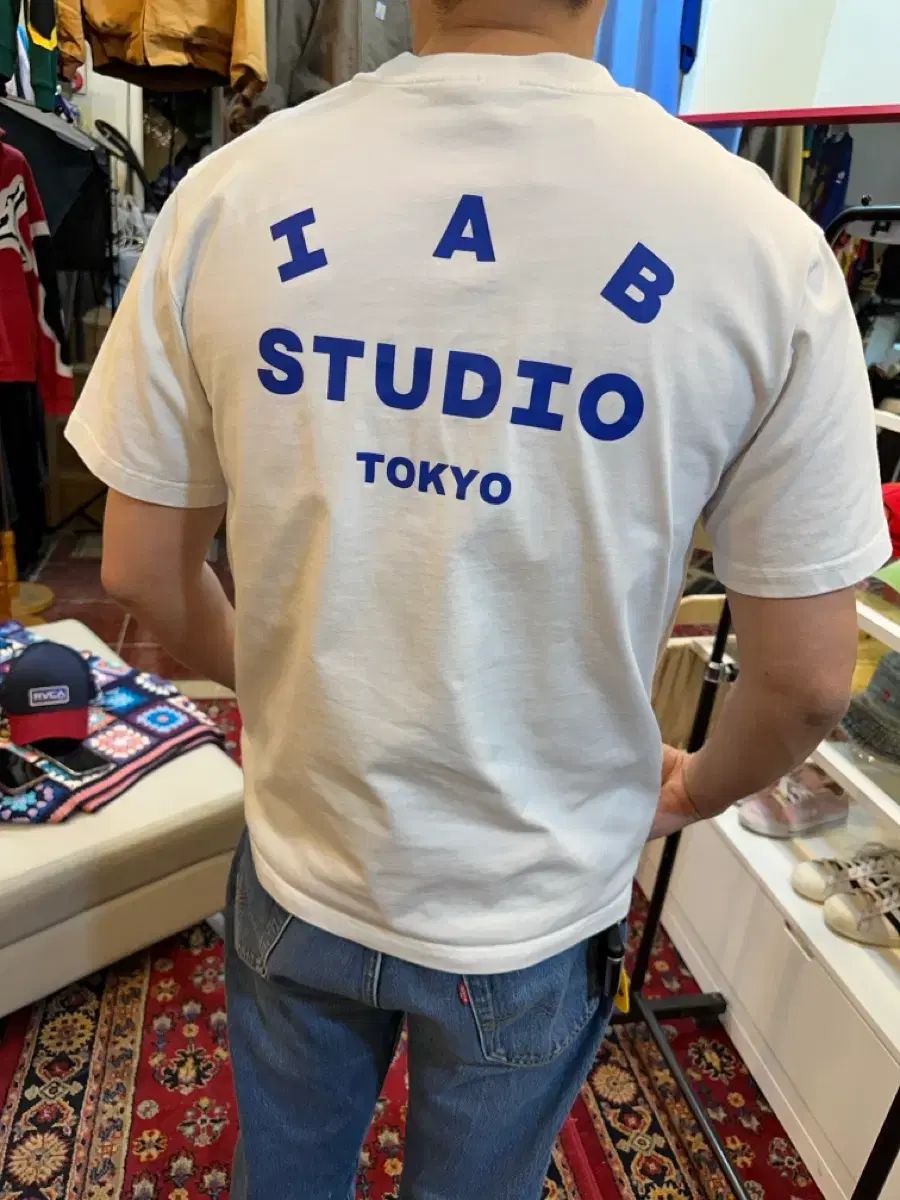 IAB Studio 東京 白 半袖 Tシャツ S