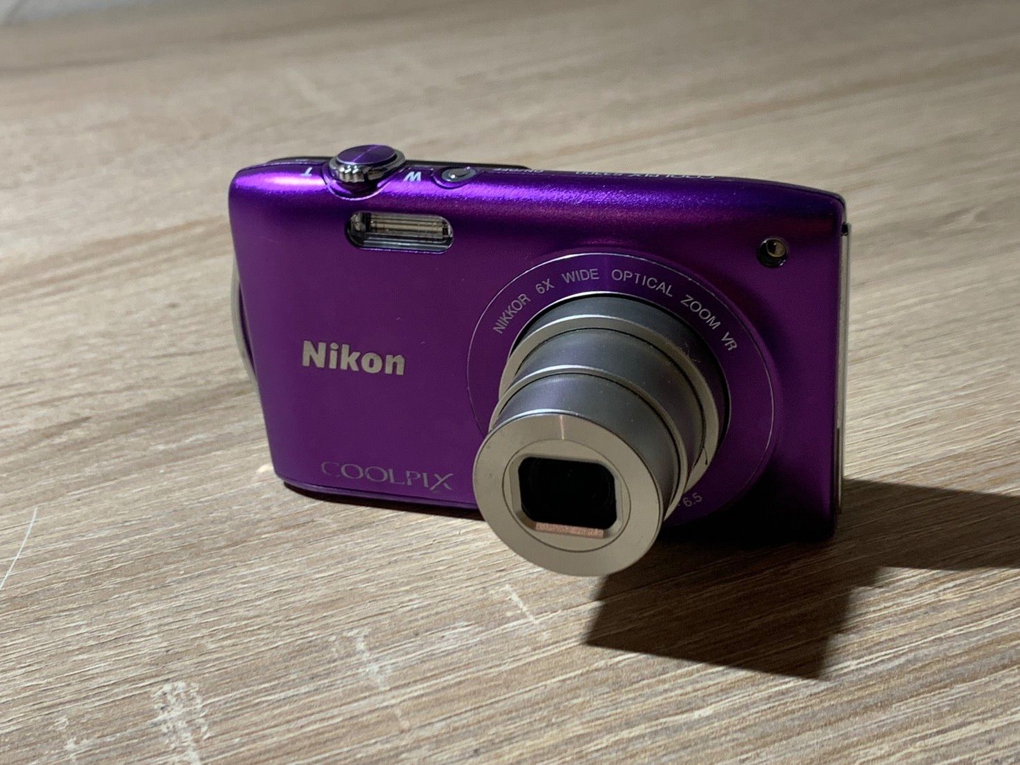 0838 Nikon COOLPIX S3300 パープル デジカメ 動作確認済み 【ネ