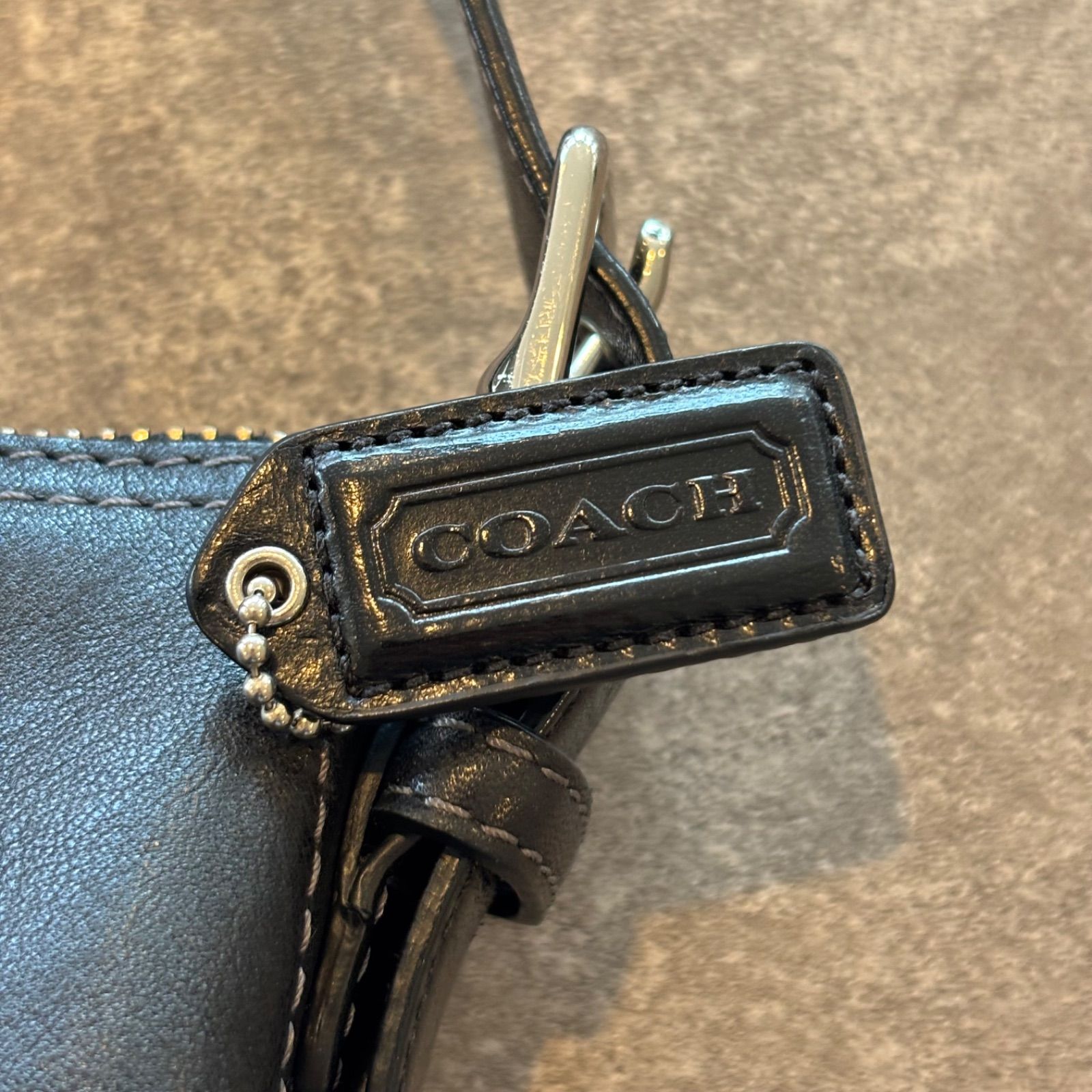 o) COACH コーチ レザー ハンドバッグ ブラック ワンショルダーバッグ 