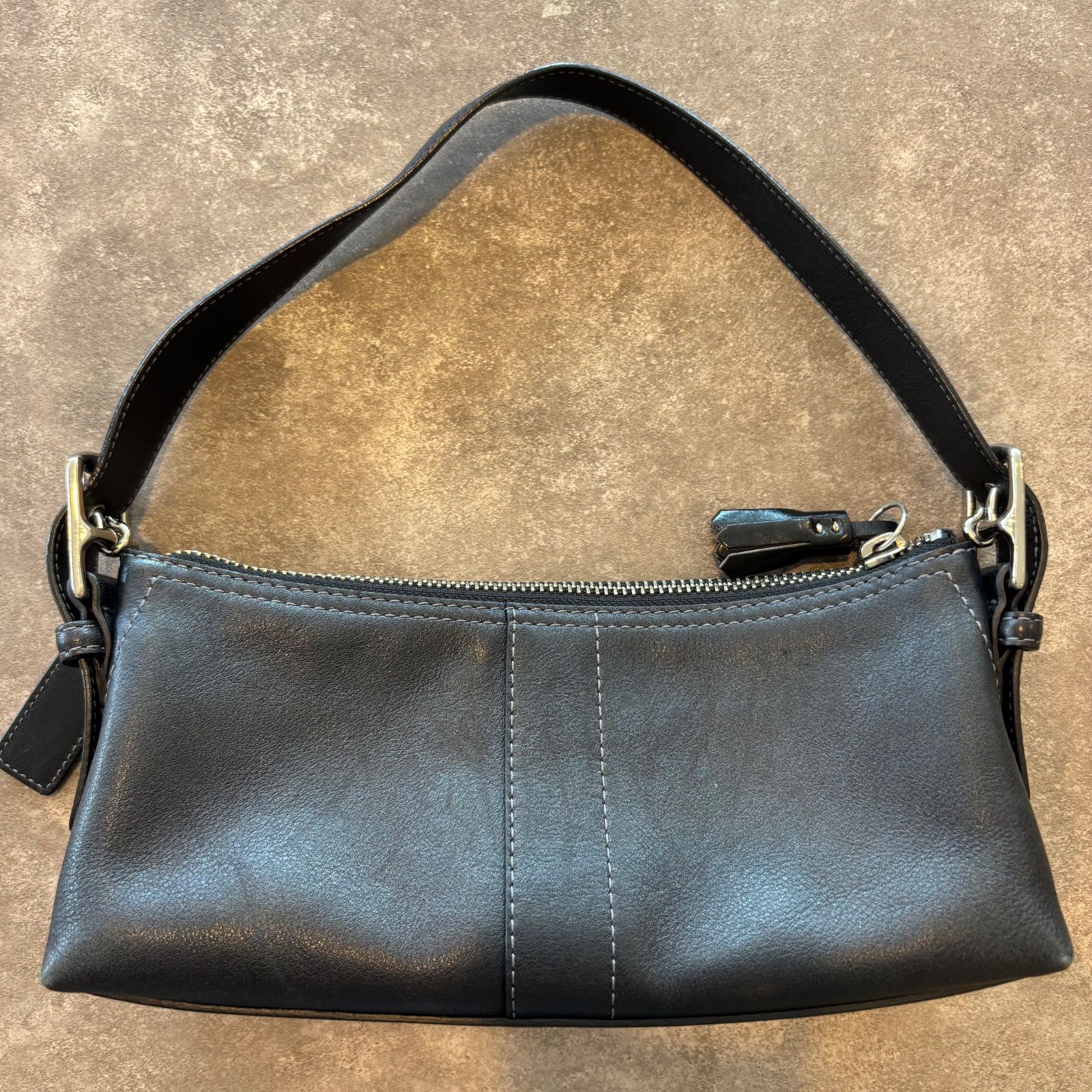 o) COACH コーチ レザー ハンドバッグ ブラック ワンショルダーバッグ 