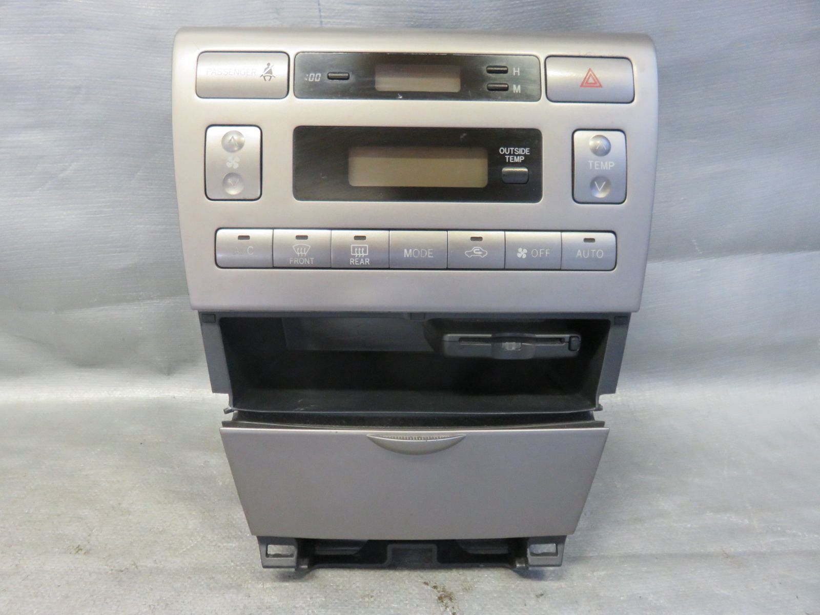 NZE121 センタークラスターモジュール カーエアコンパーツ 新品 ☆SB376/トヨタ カローラ NZE121/NZE124 純正 センターパネル エアコン