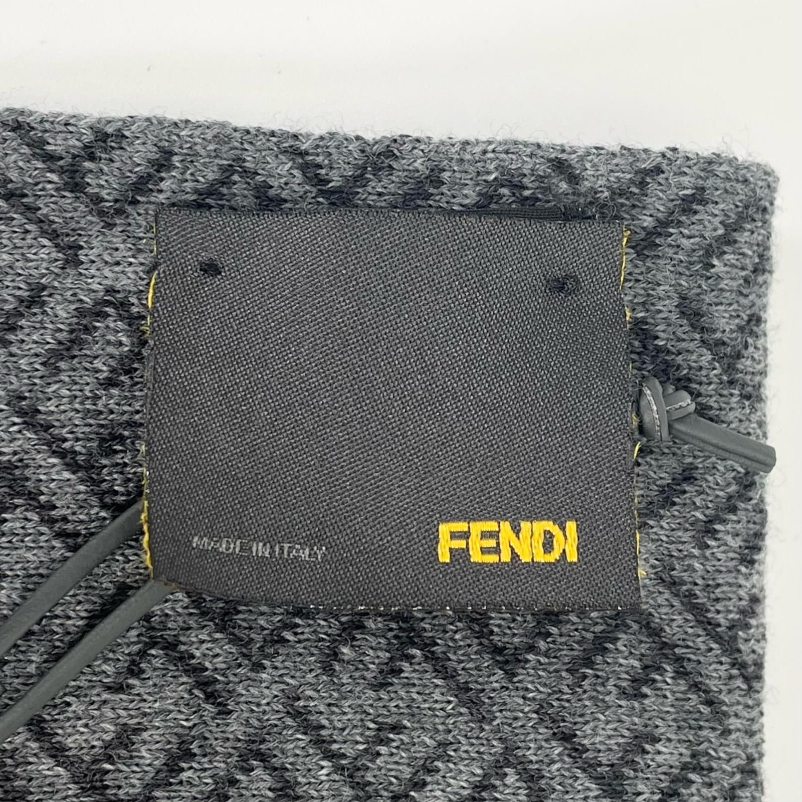 未使用品△FENDI フェンディ ウール100％ マイクロズッカ柄 マフラー