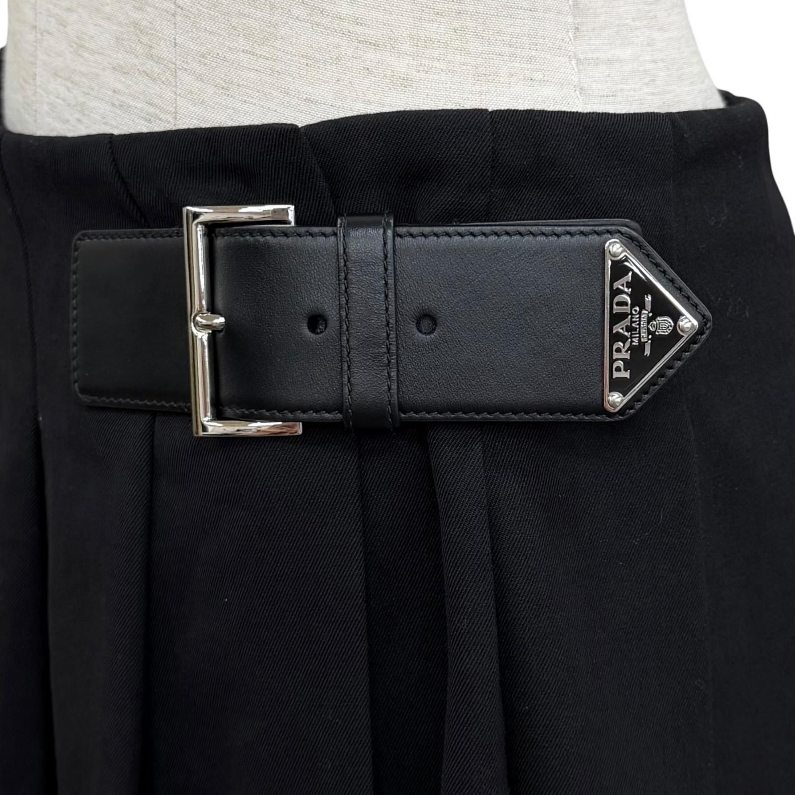 極美品☆PRADA プラダ 2024年製 P123UE バージンウール100 極美品☆PRADA プラダ 2024年製 P123UE バージンウール100