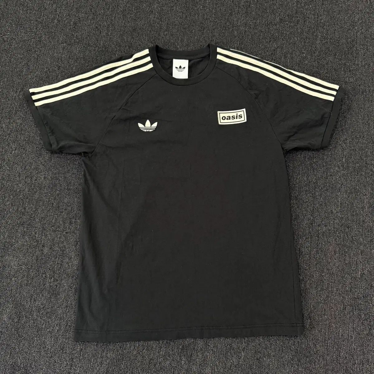 アディダス オアジス 半袖Tシャツ