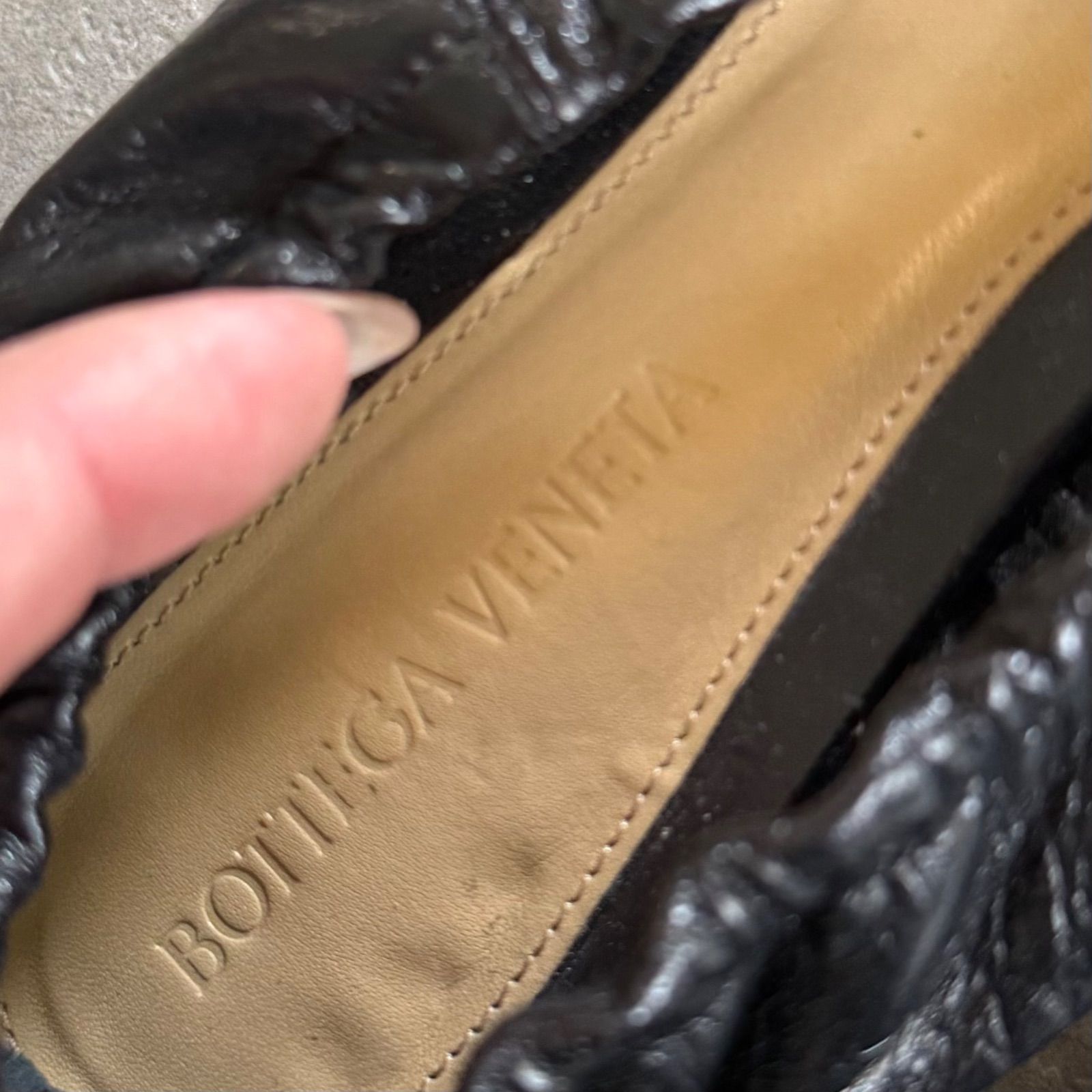 美品 BOTTEGA VENETA ボッテガヴェネタ アーモンド フラットシューズ