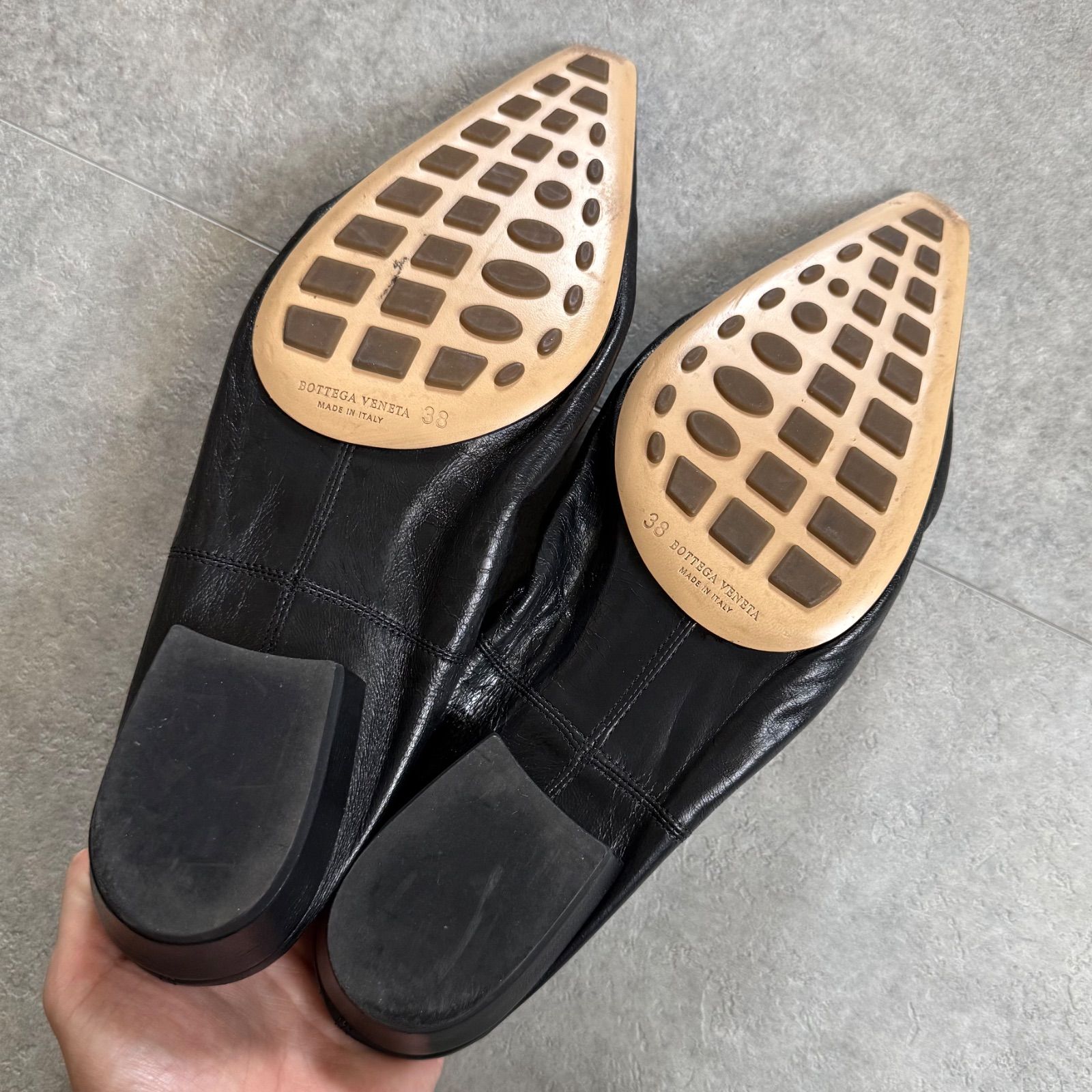 美品 BOTTEGA VENETA ボッテガヴェネタ アーモンド フラットシューズ